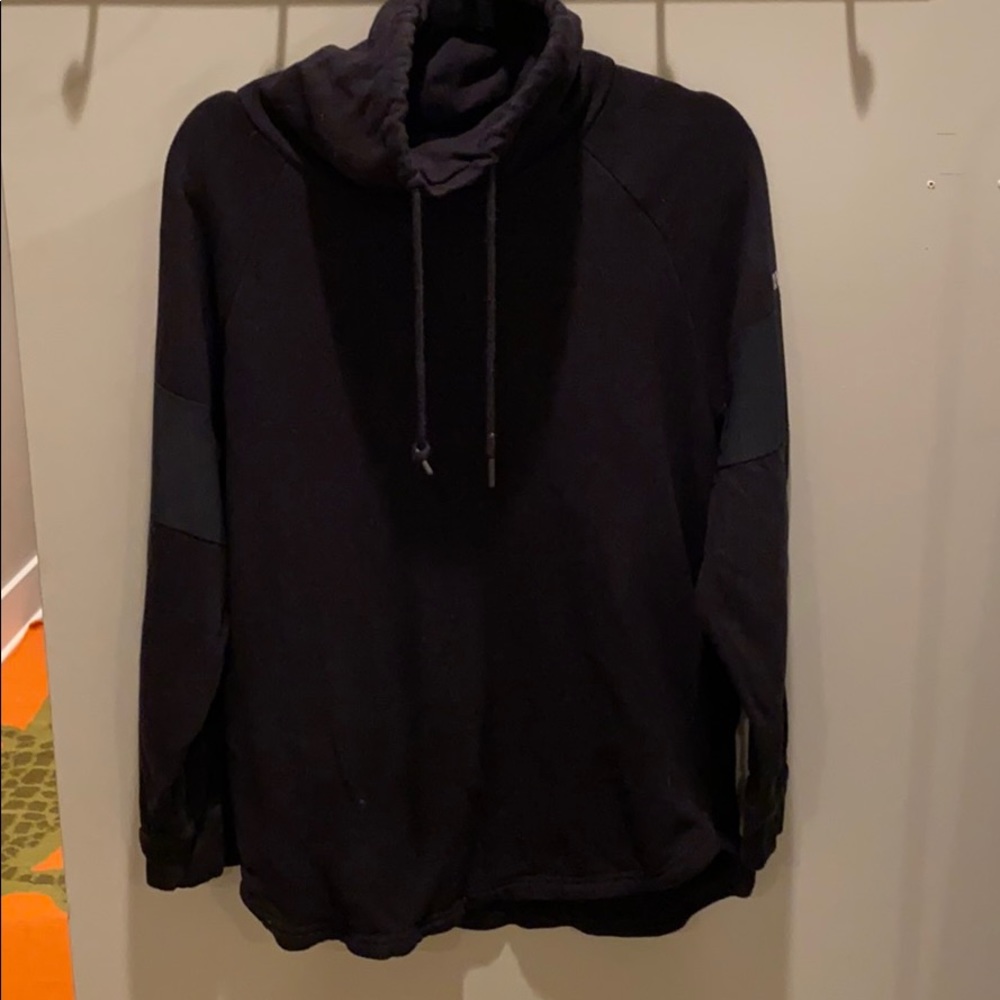 gymshark turtleneck cropped black sweatshirt